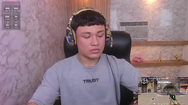 AndrewPeach  online show from December 22, 2025, 8:50 pm