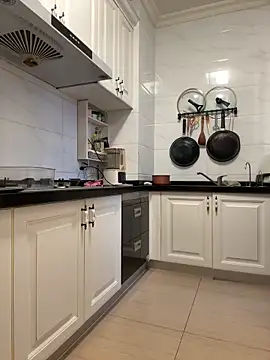 aa520uv online show from December 4, 2025, 11:13 pm