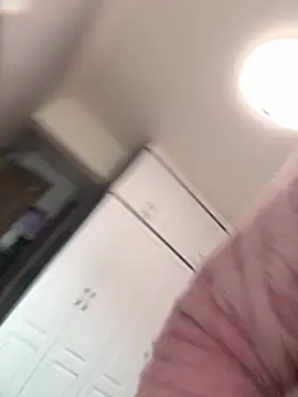 aa520uv online show from February 12, 2026, 2:17 am