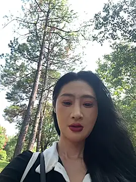 linger-23 online show from October 1, 2025, 6:52 am