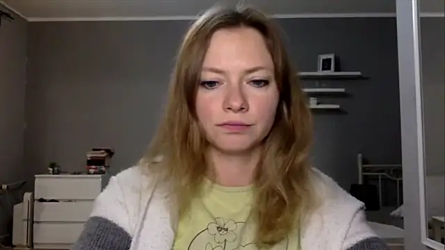 MillieShow online show from October 21, 2025, 8:53 pm