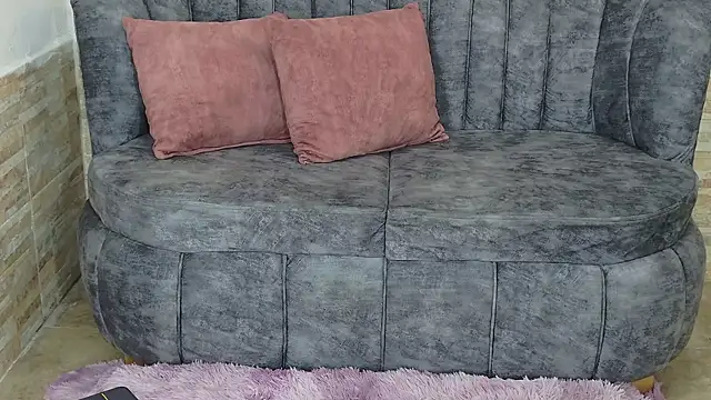 mollysweet11 online show from October 15, 2025, 1:50 am