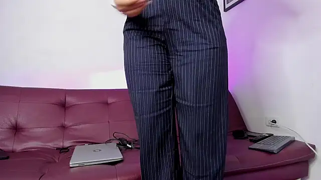 pleasurecompany3 online show from September 15, 2025, 9:48 pm