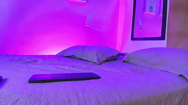 pleasurecompany3 online show from February 1, 2026, 5:39 am