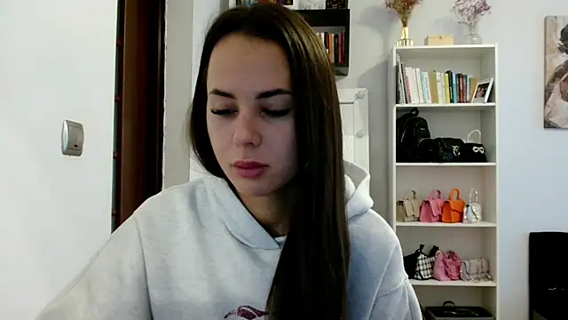 Snapshot of MayaJoy24 chatting on October 8, 2025, 6:44 am MayaJoy24 online show from October 8, 2025, 6:44 am