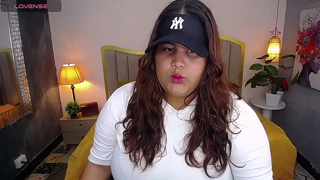 ailyn maury online show from October 25, 2025, 2:35 pm