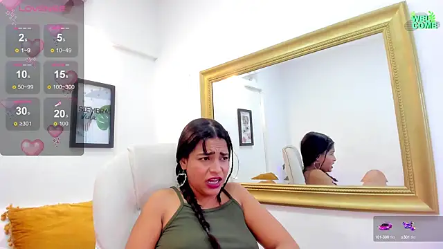 Snapshot of miranda_torres chatting on March 15, 2025, 12:04 am miranda torres online show from March 15, 2025, 12:04 am