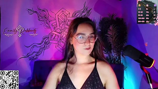 Emmi Roberts online show from June 4, 2026, 3:12 am
