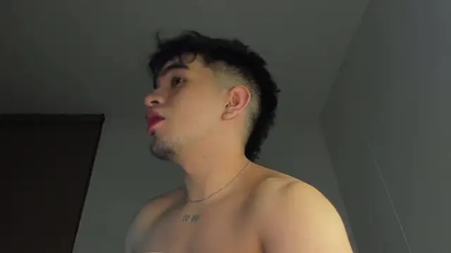 cmzo  online show from November 21, 2025, 1:37 am