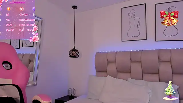 Hanna Evans   online show from December 4, 2025, 12:47 pm