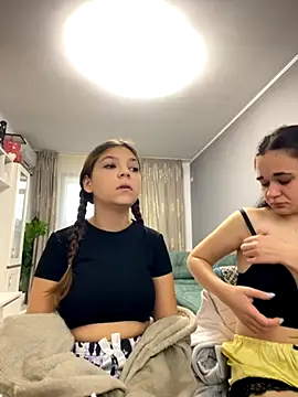 18teengirl3 online show from October 2, 2025, 7:48 am