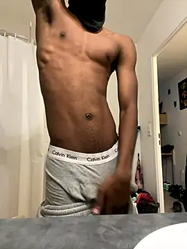 Renoirmonter online show from November 15, 2025, 1:07 pm