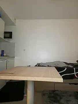 Renoirmonter online show from March 1, 2026, 7:16 pm