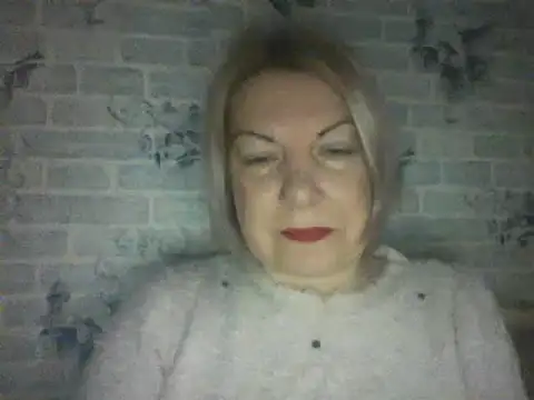 Lillia Ray online show from March 18, 2025, 1:53 pm