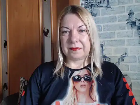 Lillia Ray online show from March 18, 2026, 8:50 am