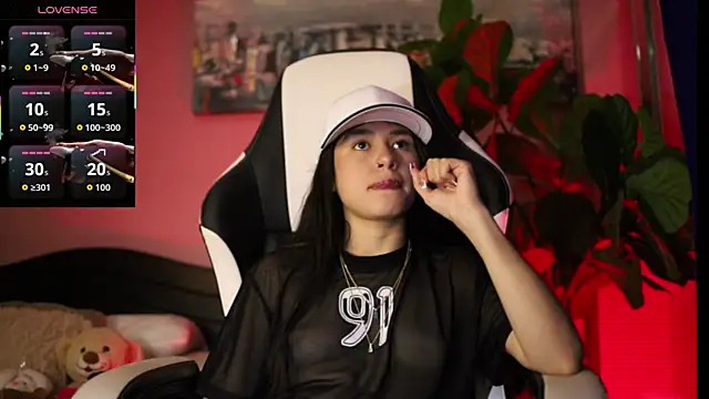 Danaa Rouse online show from November 29, 2025, 9:51 pm