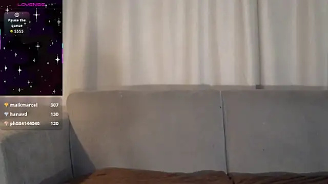 YuliethPetite online show from February 5, 2026, 12:10 pm