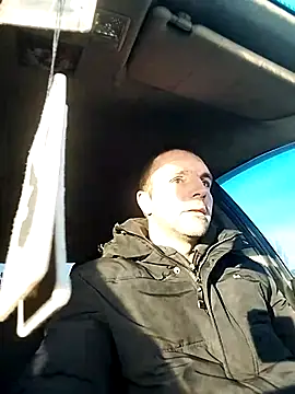 Snapshot of MaksDzubaV chatting on February 24, 2026, 5:49 am MaksDzubaV online show from February 24, 2026, 5:49 am