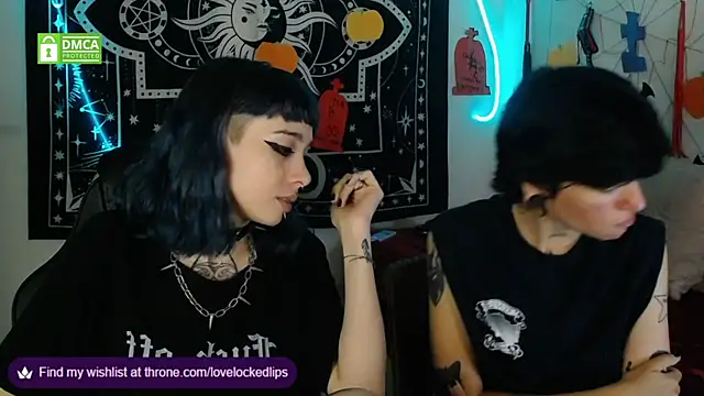 lovelockedlips online show from October 29, 2025, 3:53 am