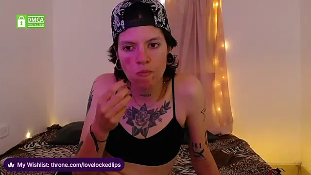 lovelockedlips online show from February 19, 2026, 3:13 am