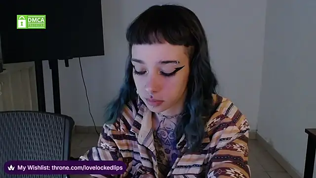 lovelockedlips online show from March 19, 2026, 2:04 am