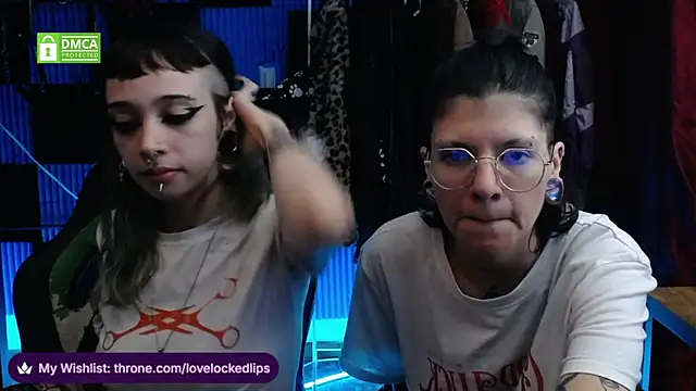 lovelockedlips online show from June 8, 2026, 5:19 am