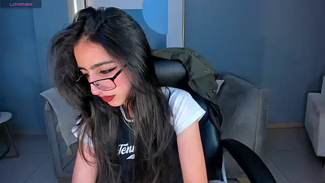 LarisaSmirnov online show from October 1, 2025, 4:29 am