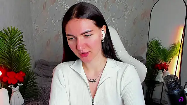 Snapshot of babyisperfect chatting on May 2, 2026, 1:21 am babyisperfect online show from May 2, 2026, 1:21 am