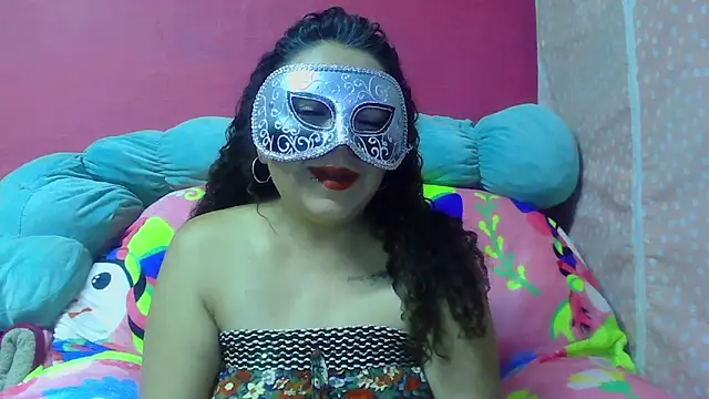 Pequitas sexi online show from October 9, 2025, 5:05 am