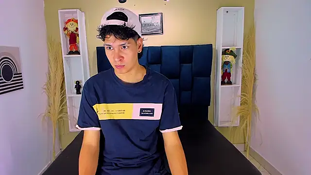 Jhojan twink online show from September 24, 2025, 11:35 am