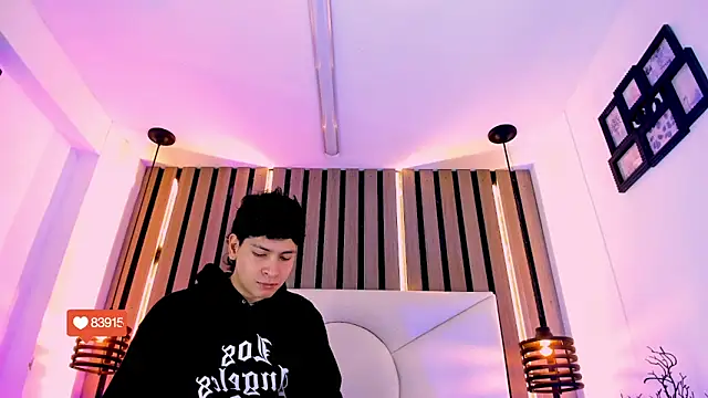 Jhojan twink online show from November 13, 2025, 12:26 pm