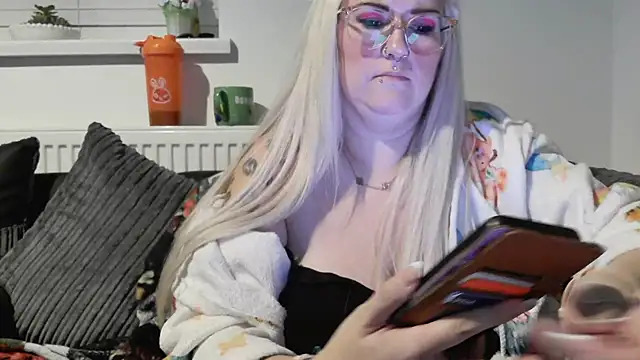 Sizzling Indie36 online show from September 29, 2025, 8:46 pm