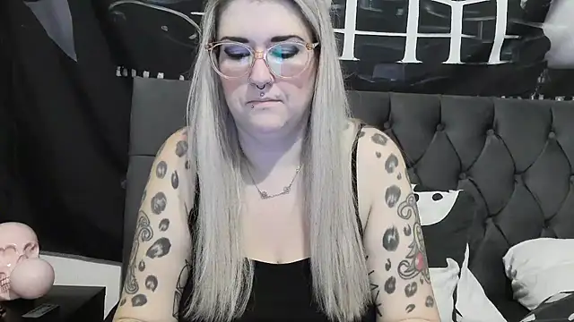 Sizzling Indie36 online show from December 16, 2025, 10:48 pm