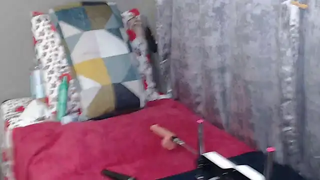 spicybootie online show from September 29, 2025, 6:35 pm