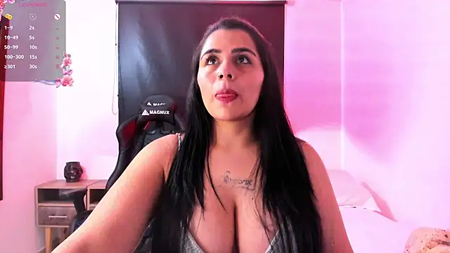 hannarusso online show from March 21, 2025, 9:12 pm