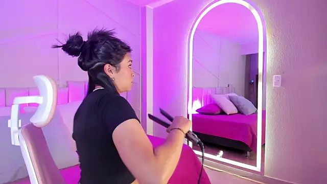 Eimmy bm online show from October 12, 2025, 11:09 am