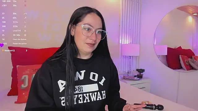 AliceCorner online show from November 21, 2025, 12:04 pm