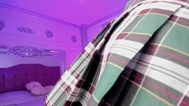 KatianPierce online show from September 17, 2025, 7:48 pm