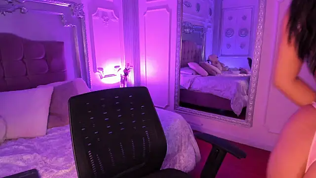 KatianPierce online show from March 4, 2026, 7:42 pm