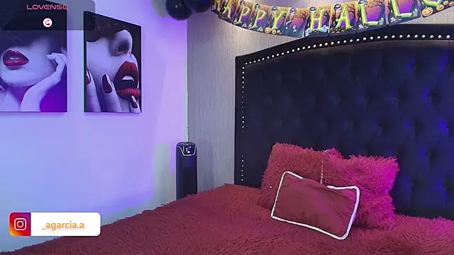 LiamWildx20 online show from October 25, 2025, 10:04 pm