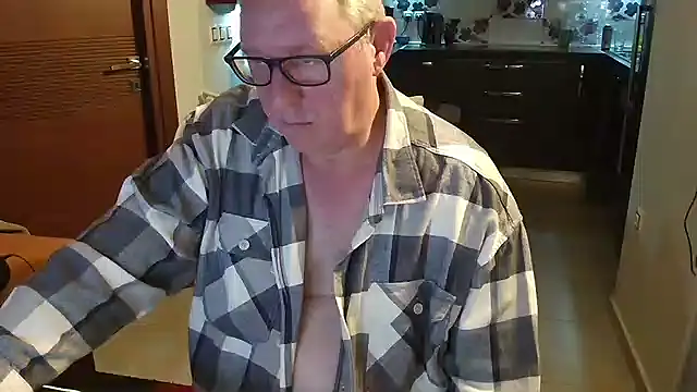 JamesBauer online show from February 12, 2026, 4:29 am