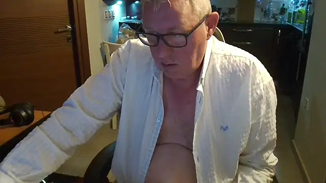 JamesBauer online show from February 26, 2026, 4:55 am