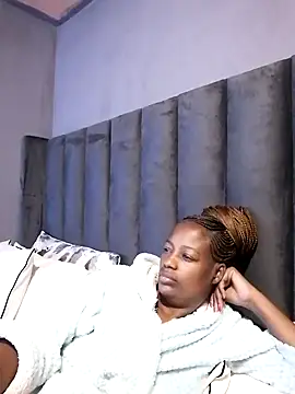 Snapshot of sexylira chatting on October 2, 2025, 10:22 am sexylira online show from October 2, 2025, 10:22 am