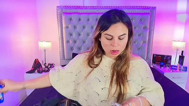 Lia adamsss online show from September 12, 2025, 2:11 am