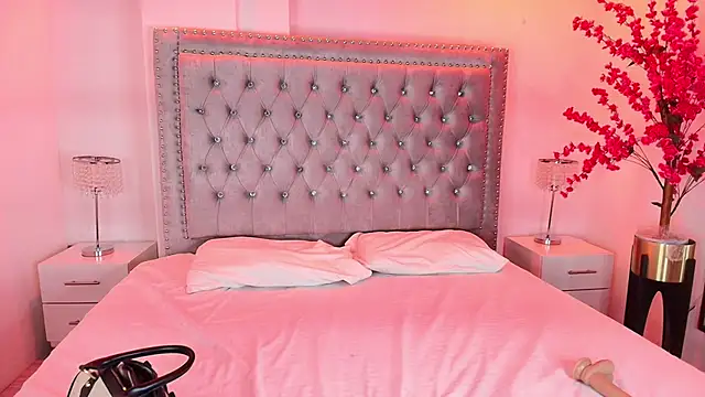 Lia adamsss online show from November 6, 2025, 3:29 am