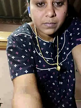 Snapshot of JENNIFERtamil chatting on March 25, 2026, 7:36 am JENNIFERtamil online show from March 25, 2026, 7:36 am