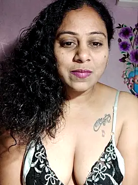 Snapshot of JENNIFERtamil chatting on March 29, 2026, 7:14 pm JENNIFERtamil online show from March 29, 2026, 7:14 pm