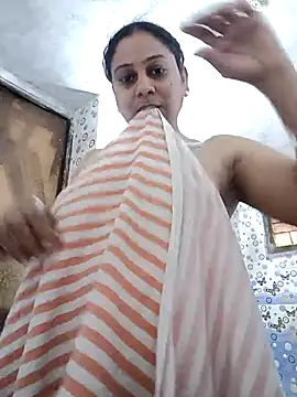 Snapshot of JENNIFERtamil chatting on April 9, 2026, 8:09 am JENNIFERtamil online show from April 9, 2026, 8:09 am