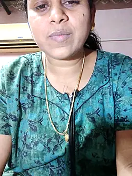 Snapshot of JENNIFERtamil chatting on May 24, 2026, 1:05 pm JENNIFERtamil online show from May 24, 2026, 1:05 pm
