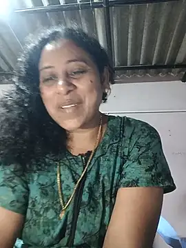 Snapshot of JENNIFERtamil chatting on June 6, 2026, 1:38 pm JENNIFERtamil online show from June 6, 2026, 1:38 pm